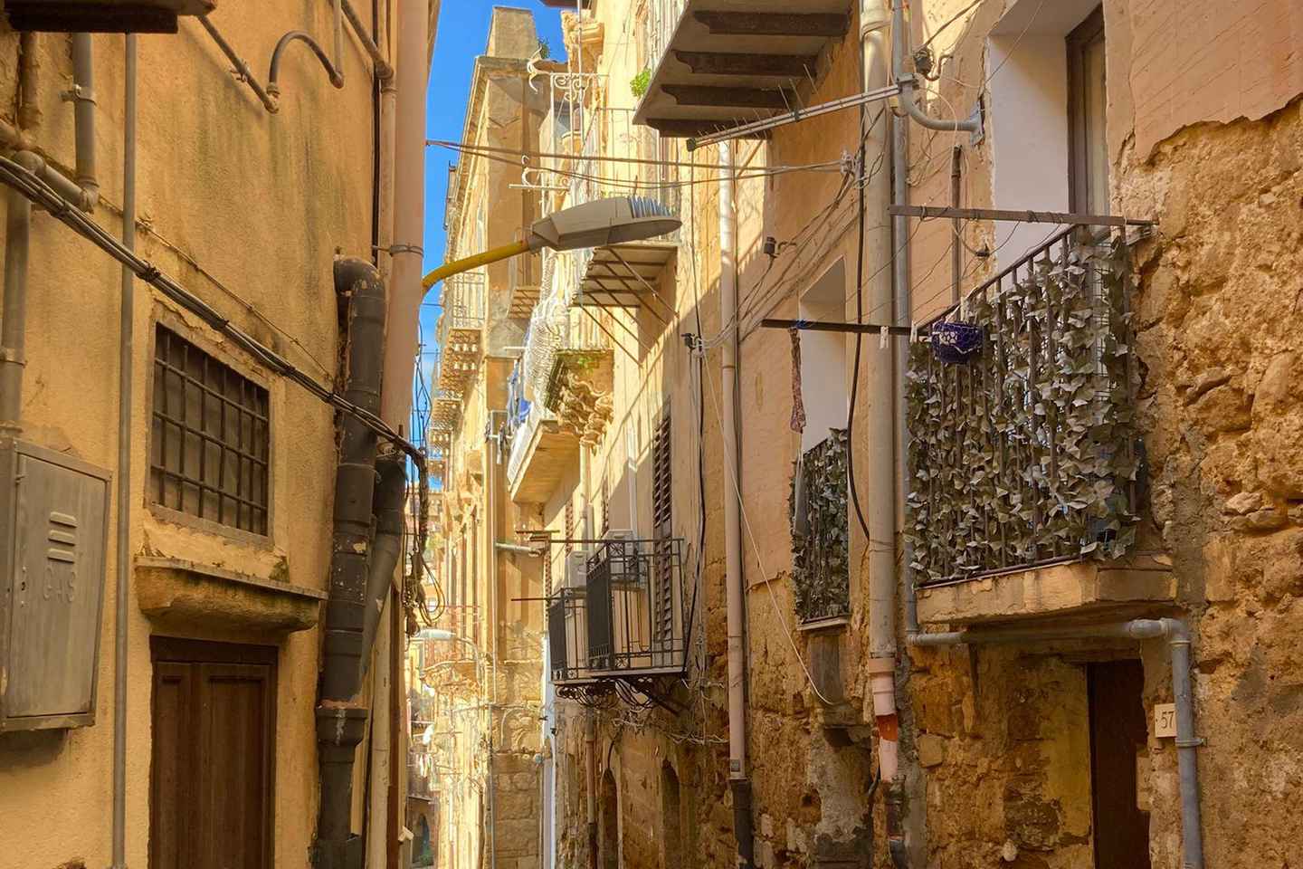 AGRIGENTO: Tour in E-Bike tra Street Food e Storia del Centro Storico