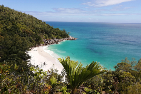 Praslin: Entdecke die Insel mit einem lokalen GuidePrivate Tour durch Praslin auf Französisch