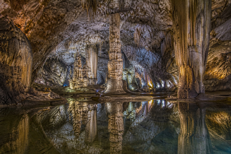 Guizhou: Zhijin Cave Entry Ticket & Sightseeing Shuttle Zhijin Cave: Admission + Shuttle + Safety Support