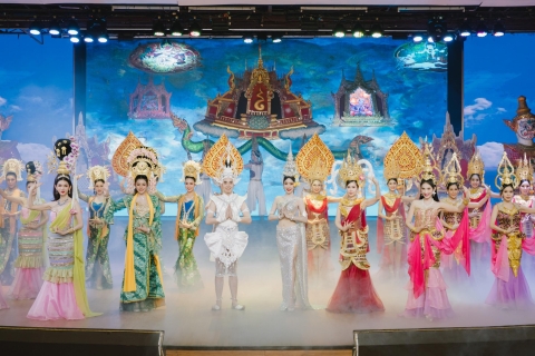 Bangkok : Spectacle de cabaret au Golden DomeZone VIP