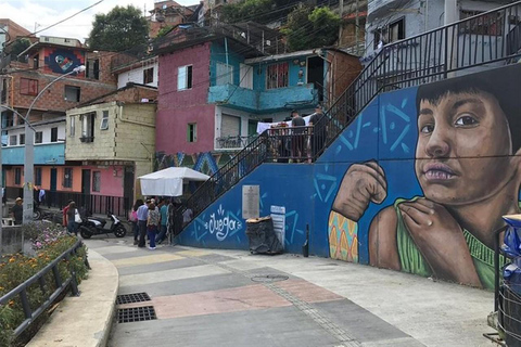 Medellin : visite des graffitis de Comuna 13 avec trajet en téléphérique