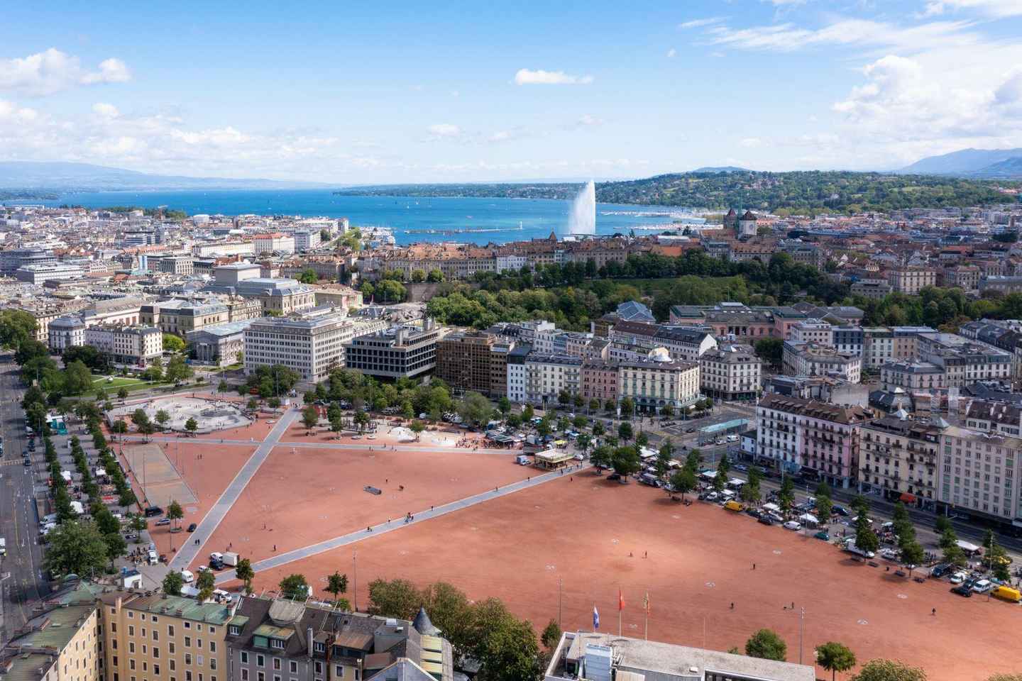 E-bike Tour in Geneva with Free Museum Entry