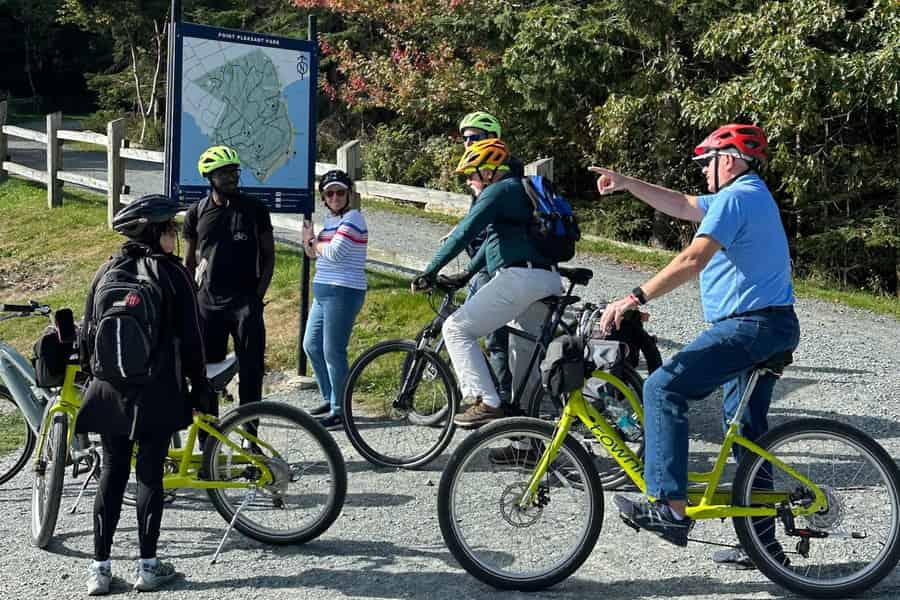 Halifax: Führung per E-Bike mit Citadel Hill & Gardens. Foto: GetYourGuide