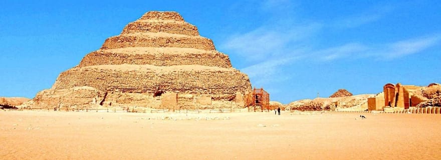 Au départ de Port-Saïd : excursion privée d'une journée aux pyramides de Gizeh et à Saqqarah