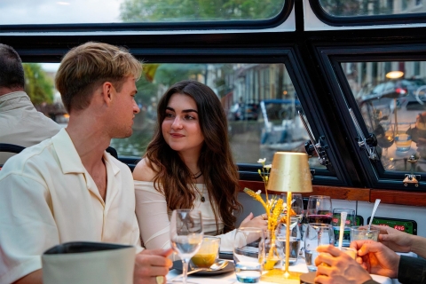 Amsterdam: 3-Course Dinner Cruise Vegetarian Menu