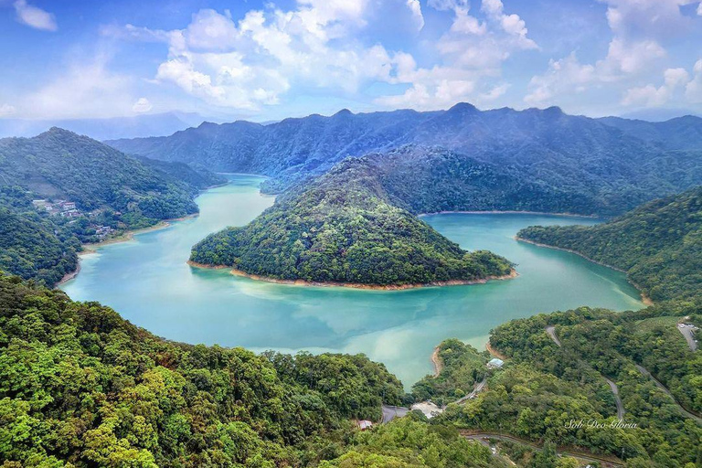 From Taipei: Thousand Island Lake & Pinglin Tea Tour