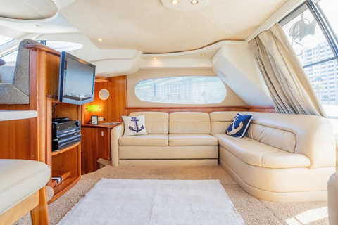 Miami: aluguer de iate privado com capitão, barco de 48 pésMiami: Aluguer de iate privado com capitão, barco de 48 pés