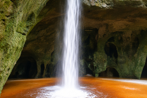 Private Tour Maroaga Cave and Judea Grotto – Manaus Tour Privado Caverna do Maroaga e Gruta da Judéia – Manaus