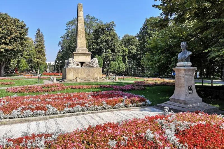 From Chișinău: Iași Guided Day Trip with Private Transport