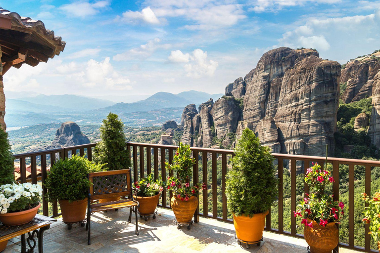 Meteora: Monasteries Tour, Lunch, and Athens Transfer Option Meteora Tour with Lunch and Roundtrip Athens Transportation