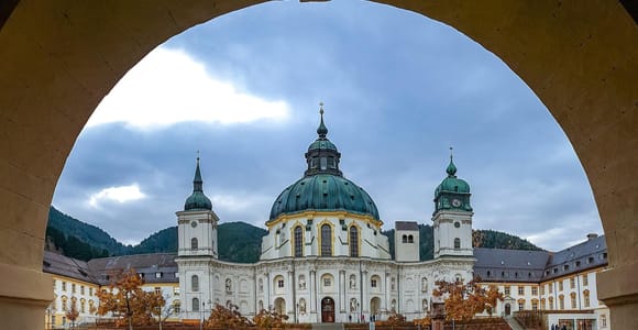 From Munich: Private Driver to Neuschwanstein & Linderhof