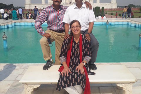 泰姬陵与阿格拉堡之旅（含标志性摄影环节）探索泰姬陵（仅限导览）