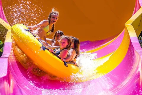Bali : Waterbom Bali et visite du temple d'Uluwatu avec danse Kecak