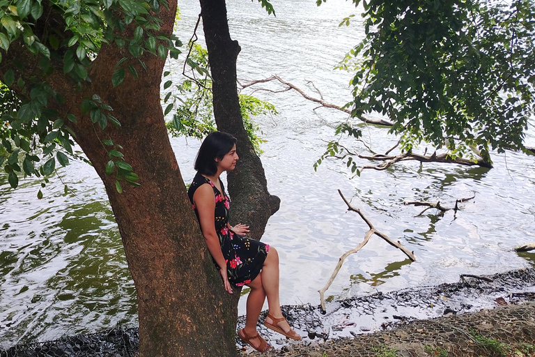 Kandy: Customizable Temples, Artisan Crafts & cultural Show Van