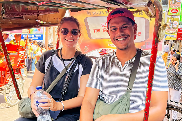 Tour de día completo por lo mejor de Delhi: cultura, comida y monumentosTour guiado en grupo de un día completo