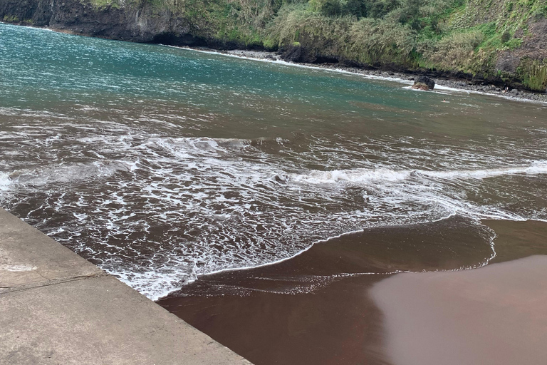 Madeira West Tour - Les piscines naturelles de lave de Porto Moniz