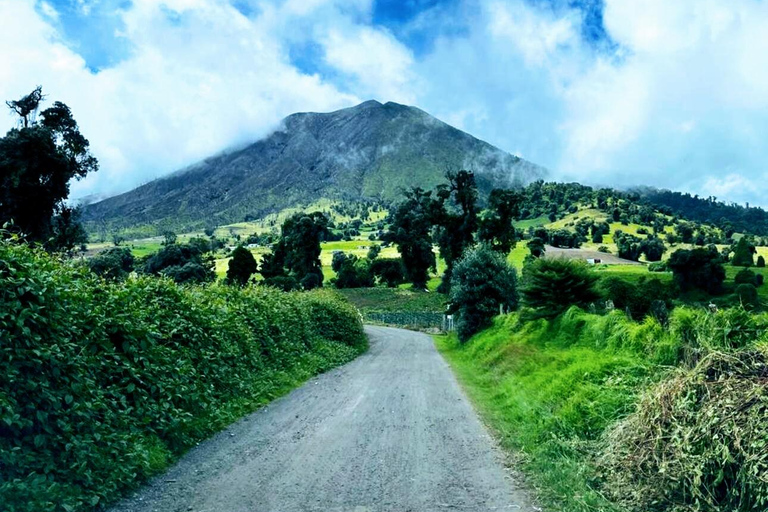 Cartago: Turrialba Volcano Sunrise Tour, Stargazing, & Coffee Experience Cartago: Turrialba Volcano Sunrise Tour, Stargazing, and Coffee Experience