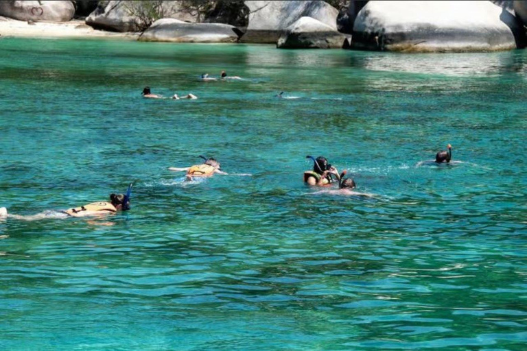 La Romana: Catalina Island Day Trip with Lunch & Drinks