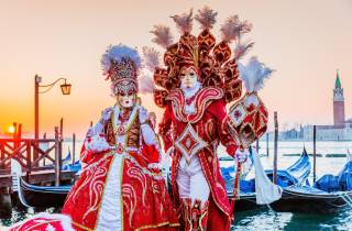 Venezianische Karnevalstraditionen Private Tour mit Maskenworkshop
