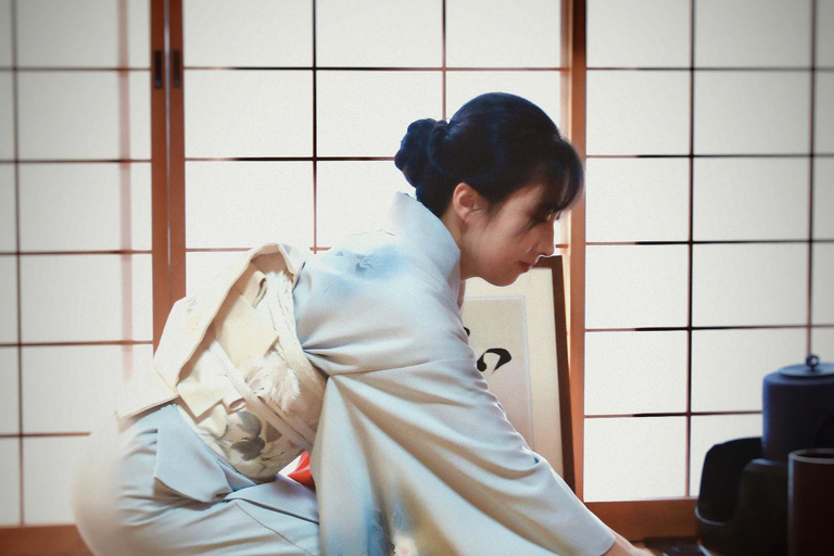 Kyoto: Kimono Rental, Tea Ceremony, and Garden Photoshoot