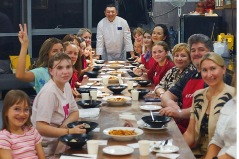 Shanghai: Chinese Cooking Class with Michelin Chef