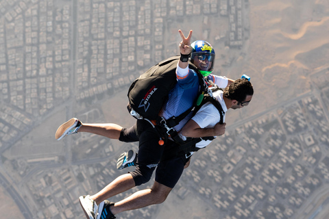 Le Caire : expérience de saut en parachute tandem avec vidéoLe Caire : expérience de saut en tandem avec vidéo