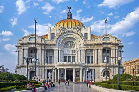 Cultural CDMX: Tour of palaces and museums.
