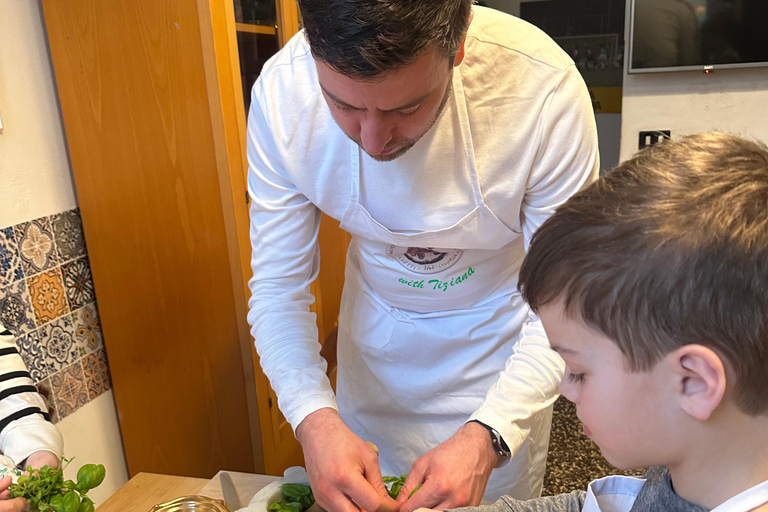 Genoa: Cooking Class Pesto, Gnocchi and Tiramisu with Tiziana