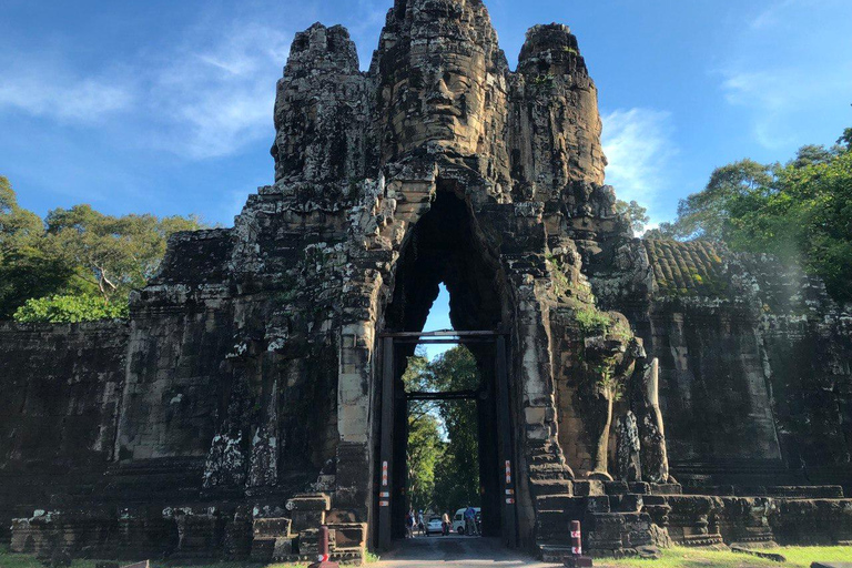 Angkor Wat, Bayon, Ta Prom and Banteay Srey Sunrise Tour