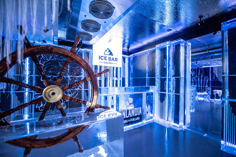 Gdańsk: Ice Bar Entry with a Drink Ice Bar Gdańsk | One Drink + Two Shots