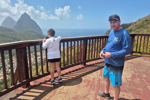 St. Lucia: Soufriere Tour with Pitons and Waterfalls St. Lucia: Soufriere Tour with Lunch