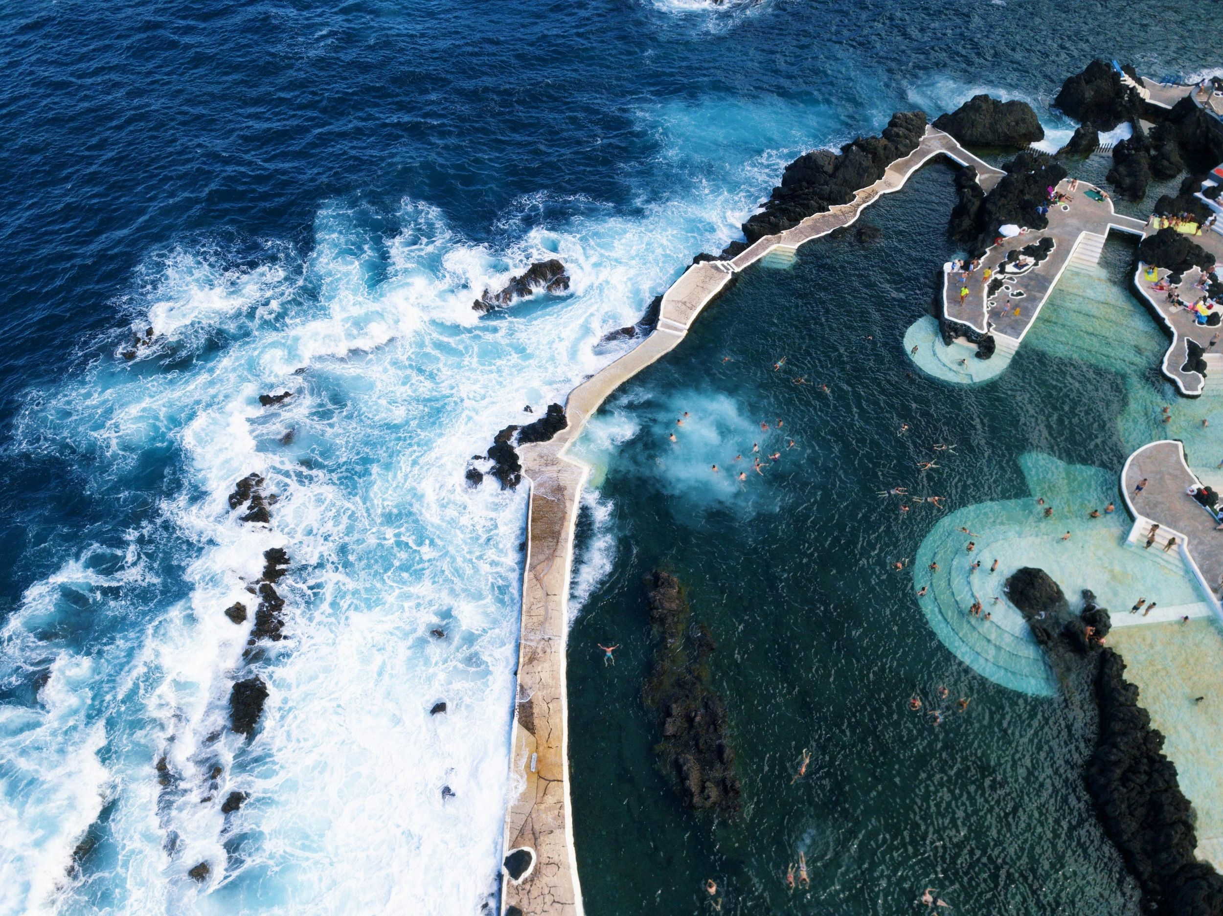 Funchal: Private Tour durch West-Madeira – Wasserfall & Vulkanbecken