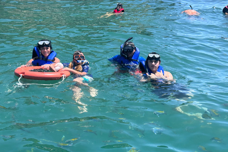 San José: Isla Tortuga Day Trip with Snorkeling & Lunch