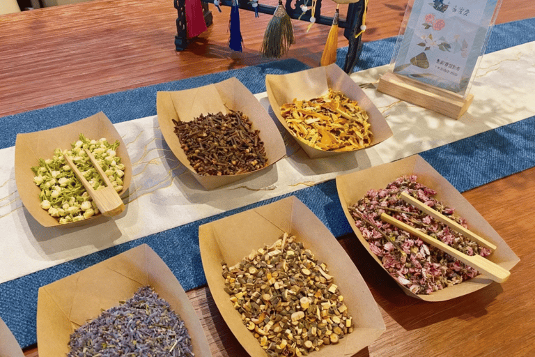 Guangzhou: Herbal Sachet Making Workshop
