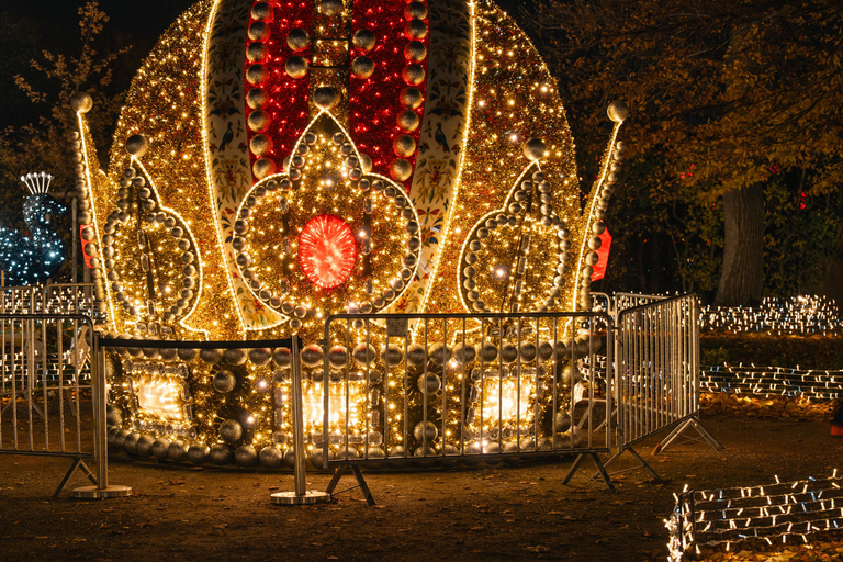 Vienna: Christmas Evening Tour with Schönbrunn Palace Lights
