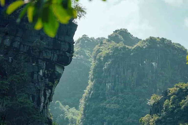 Hanoi: 3-Day Ninh Binh, Ha Long & Lan Ha Bay 5-Star Cruise