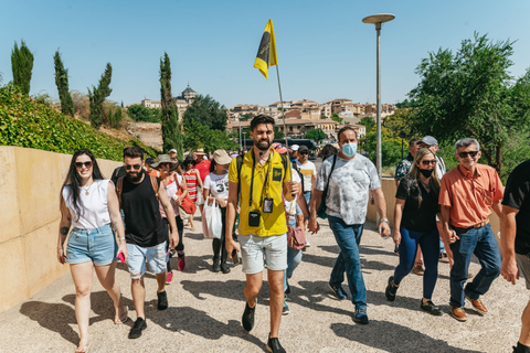 Depuis Madrid : Excursion guidée d'une journée à Tolède en busExcursion standard avec guide