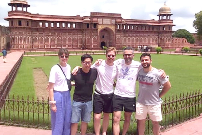 Agra: Taj Mahal & Agra Fort Tour mit Reiseführer