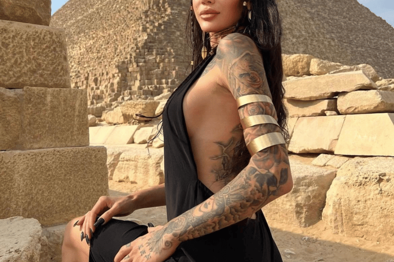 Pyramides, Sakkara et Memphis - Visite privée avec déjeunerVisite privée avec guide, transfert et déjeuner, à l&#039;exclusion des droits d&#039;entrée.