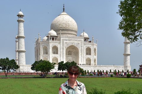 Chennai to Taj Mahal, Agra day trip with return flights Chennai to Taj Mahal, Agra day trip with return flights