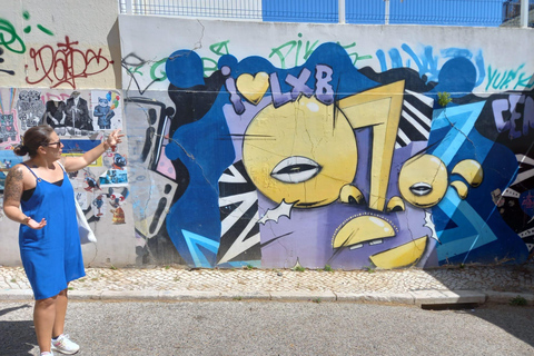 Lissabon: Kickstart vandringstur med gatukonstLissabon: Kickstart Street Art Walking Tour