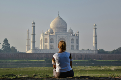 Au départ de Delhi : excursion privée d&#039;une journée au Taj Mahal et à AgraVisite d&#039;une jounée avec déjeuner et billets pour les monuments, tout compris