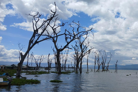Nairobi: Hell's Gate & Lake Naivasha Day Trip with Boat Ride