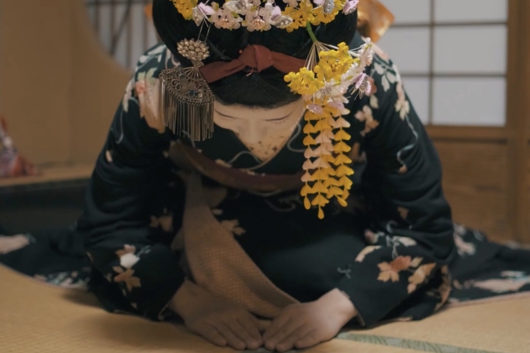 Erkunde Gion und entdecke die Kunst der GeishaTeepause mit einem Geisha-Lehrling, Maiko