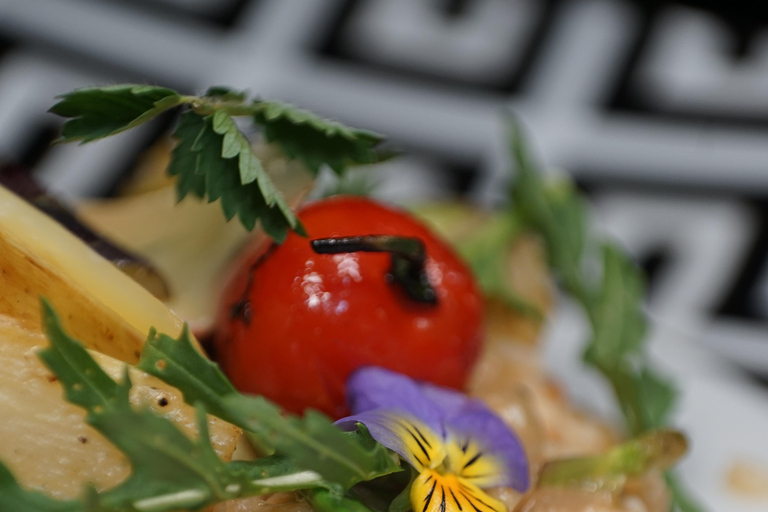 Dresden: Private cooking class with matching drinks included Dresden: Private cooking class with matching drinks