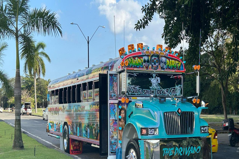 Panama City: Carnival Party Bus with Drinks and DJ Carnival Party Bus: 3-Hour City & Amador Tour with Open Bar