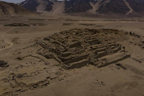 Lima: Caral and Barranco Tour with Pickup