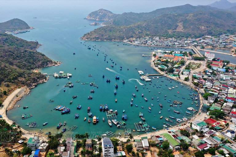 Ninh Thuan: Vinh Hy Bay and Craft Village 3-day Tour