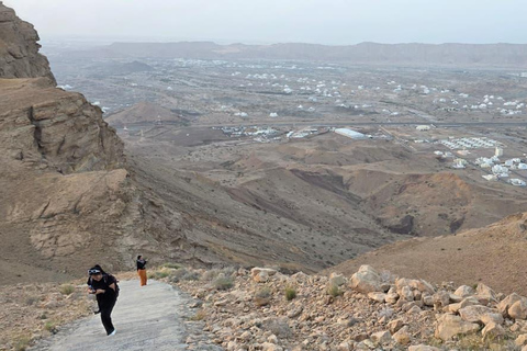 Muscat: Saal Walk Guided Hike with Sunset & City Views Tour