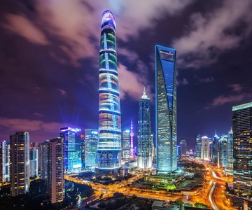 Shanghai Tower: Observation Deck Skip-the-Line Ticket & Meal